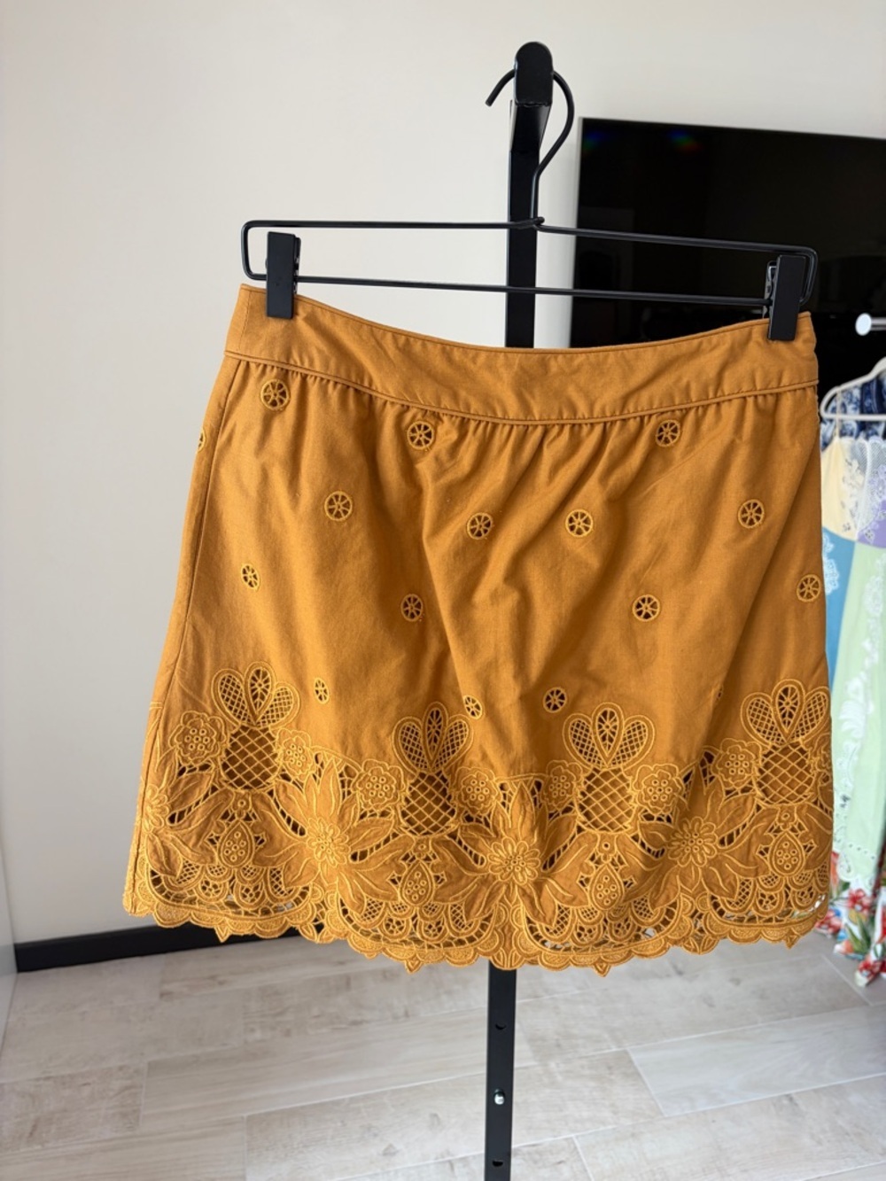 Farm Rio: Camel Richelieu Mini Skirt - Picture 4 of 10